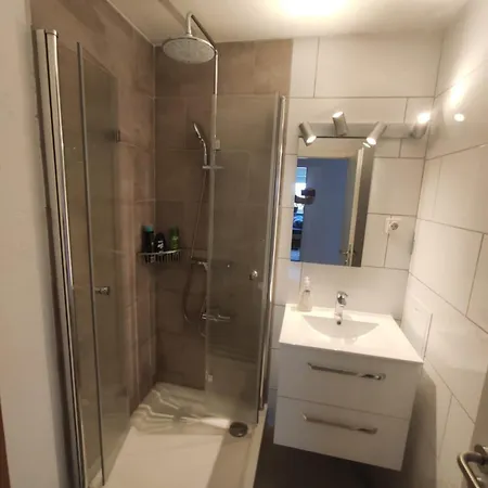 Wg Preziosastrasse 39 Homestay